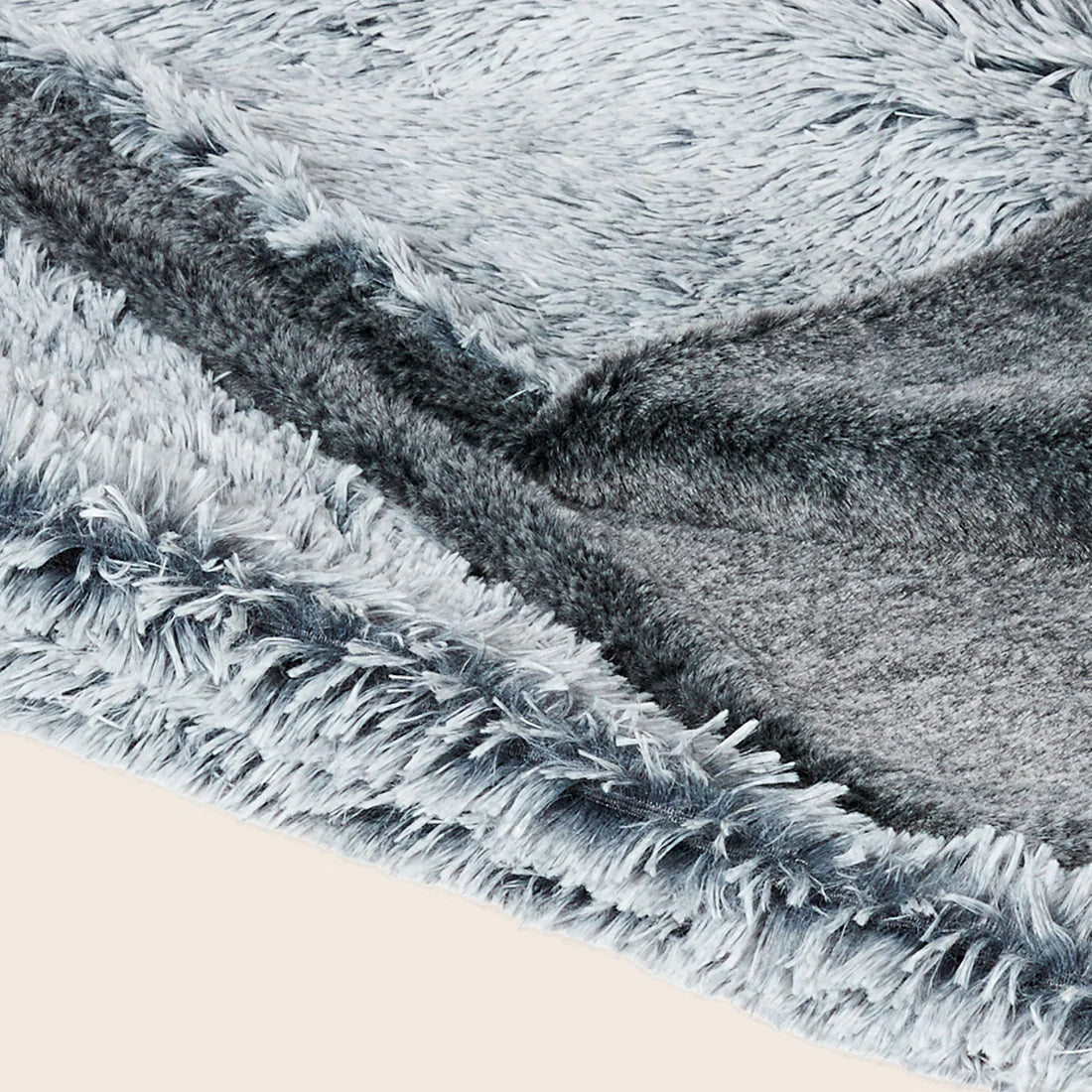 Snooza – Calming Cuddler Blanket – Chinchilla & Silver Fox